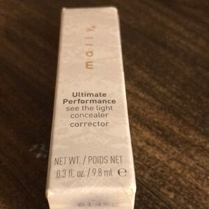 NWOT Mally see the light concealer